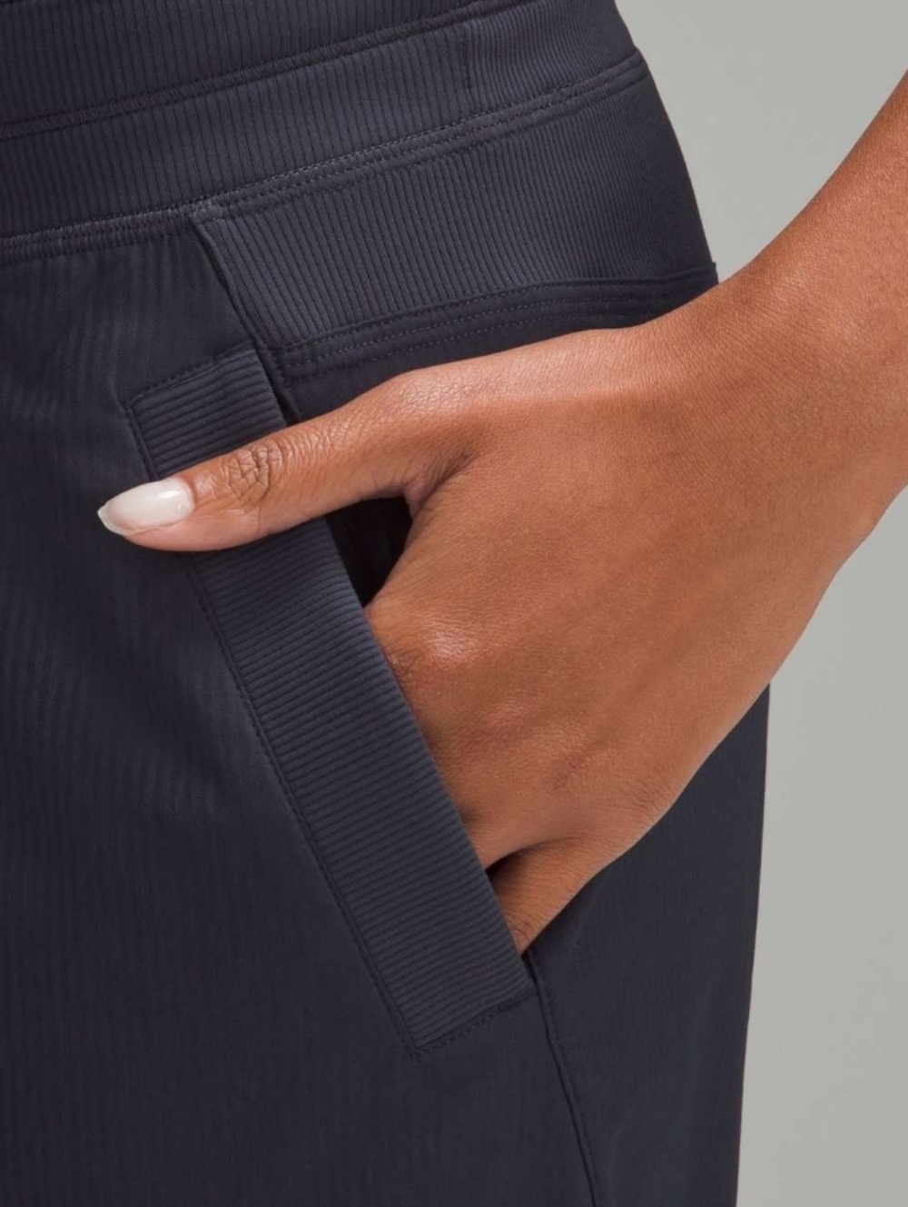 Lululemon Dance Studio Mid-Rise Pant Regular Sz 2 Black Night - Picture 5 of 15